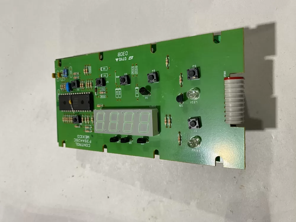Frigidaire F39A426C Range Control Board