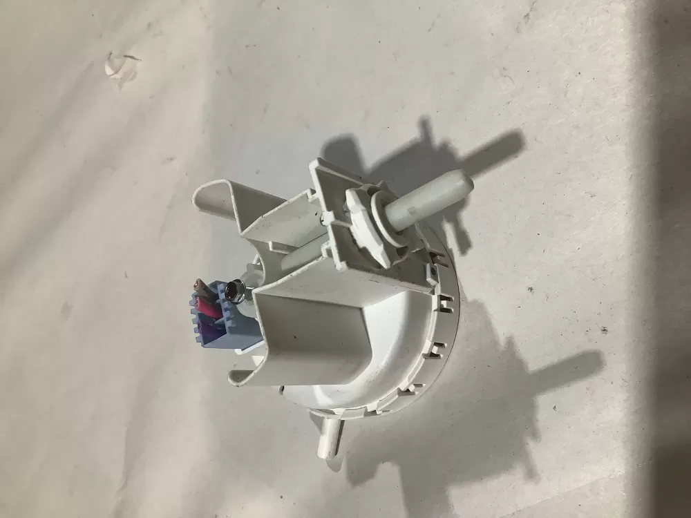 Admiral  Amana  Crosley  Estate  Inglis  Kenmore  Magic Chef  Maytag  Roper  Whirlpool 8577845 W10213199 W10339330 W10339334 Washer Crosley Water Level Pressure Switch