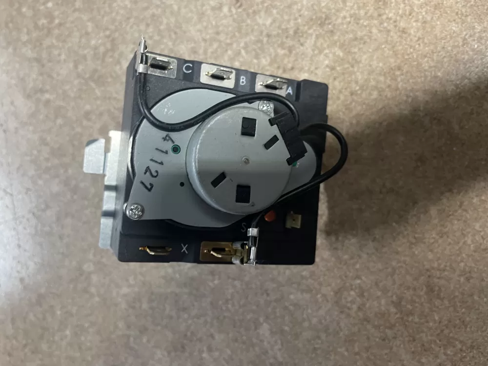 Hotpoint General Electric WE4M364 WE4M533 PS8690648 Dryer Timer AZ16167 | KM1598
