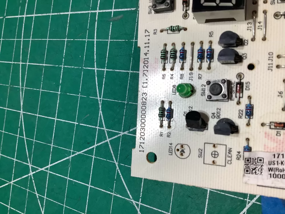 Comfort-Aire A/C Display Control Board 17120300000823 AZ183508 | AR2704