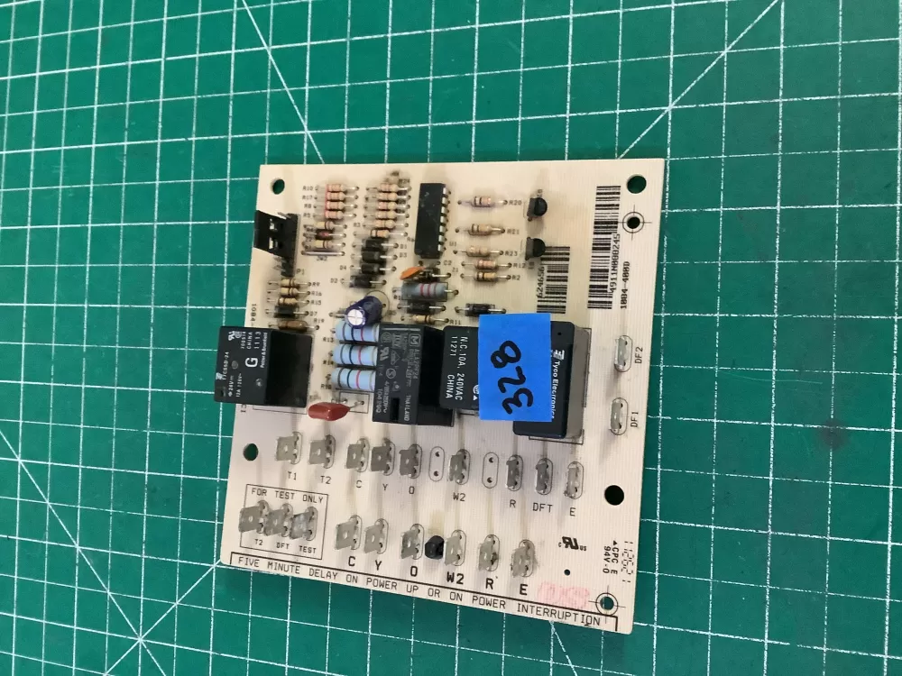 Goodman Nordyne 1084 83 4102A Furnace Control Board Defrost AZ203868 | NR328