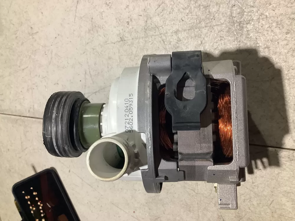 Bosch Dishwasher Pump Motor 5602.059315 AZ113912 | SL182