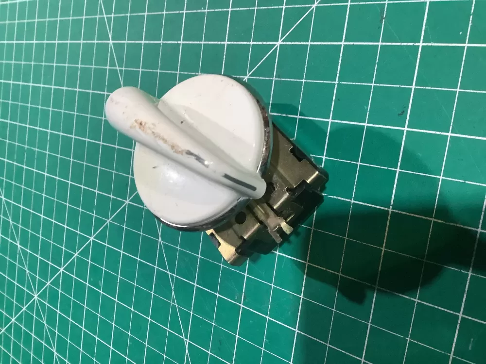 GE 175D2315P009 WE4X881 Dryer Control Board Switch AZ143509 | SL175