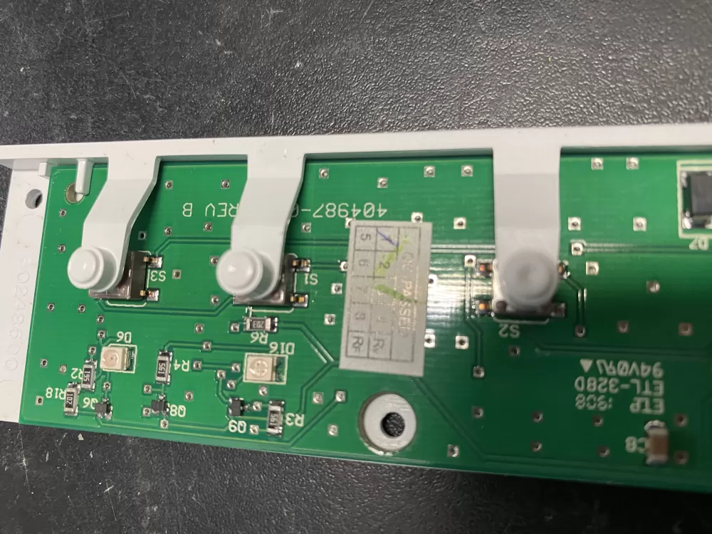 Frigidaire 241708309 RefrigeratorDispenser Control Board AZ12825 | BK749