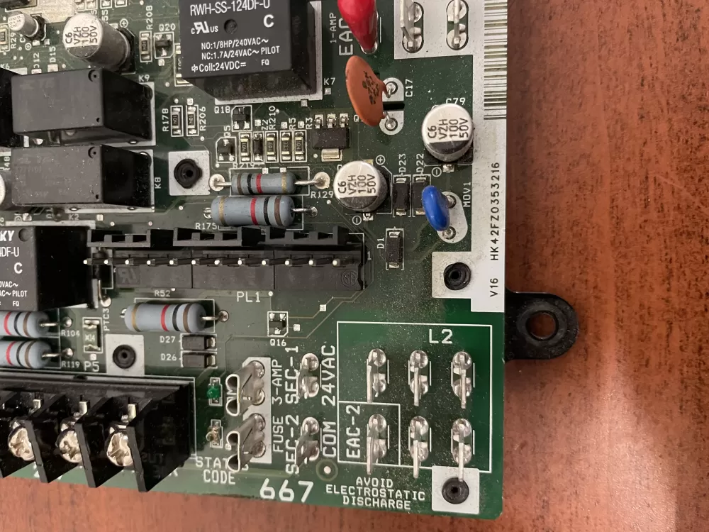 Carrier Bryant CEBD430667 07A Furnace Control Board AZ43982 | KM936