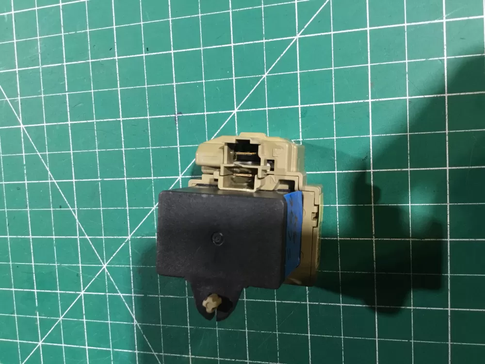 GE Refrigerator Start Relay 197D8031P001 AZ158501 | Sl94