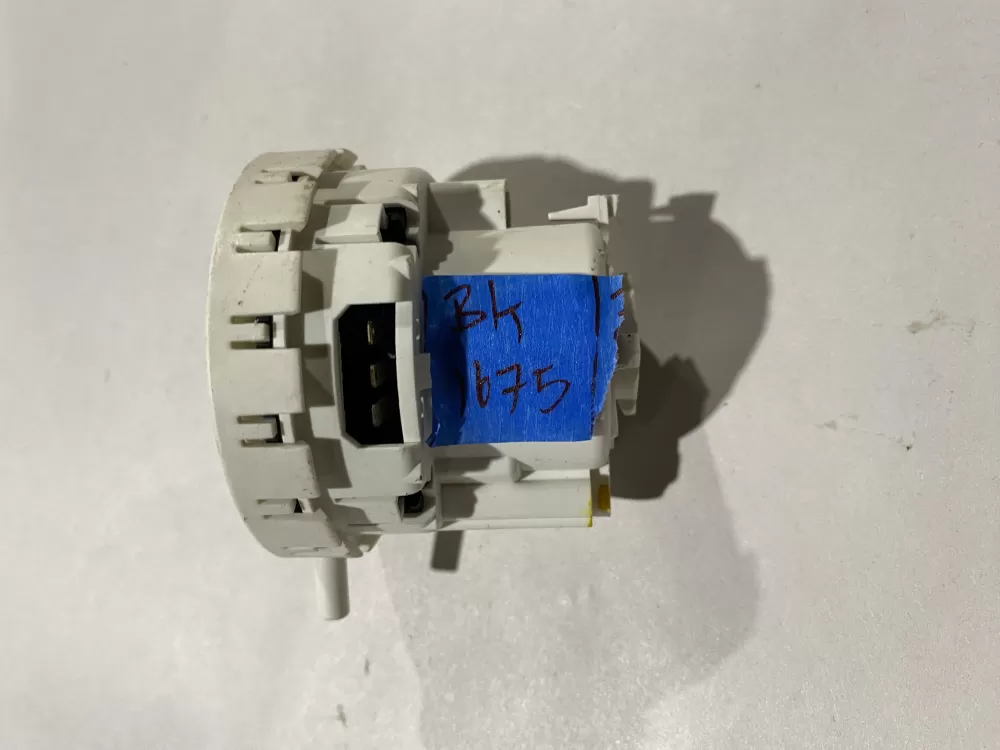 Whirlpool 8054766 Washer Water Level Pressure Switch AZ141406 | BK1675