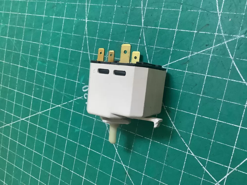 Maytag WP3404233 Dryer Crosley Inglis Start Switch AZ220669 | SLA145