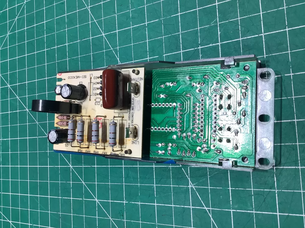 GE  Hotpoint 183D6328P001 SF5001 Stove Control Board