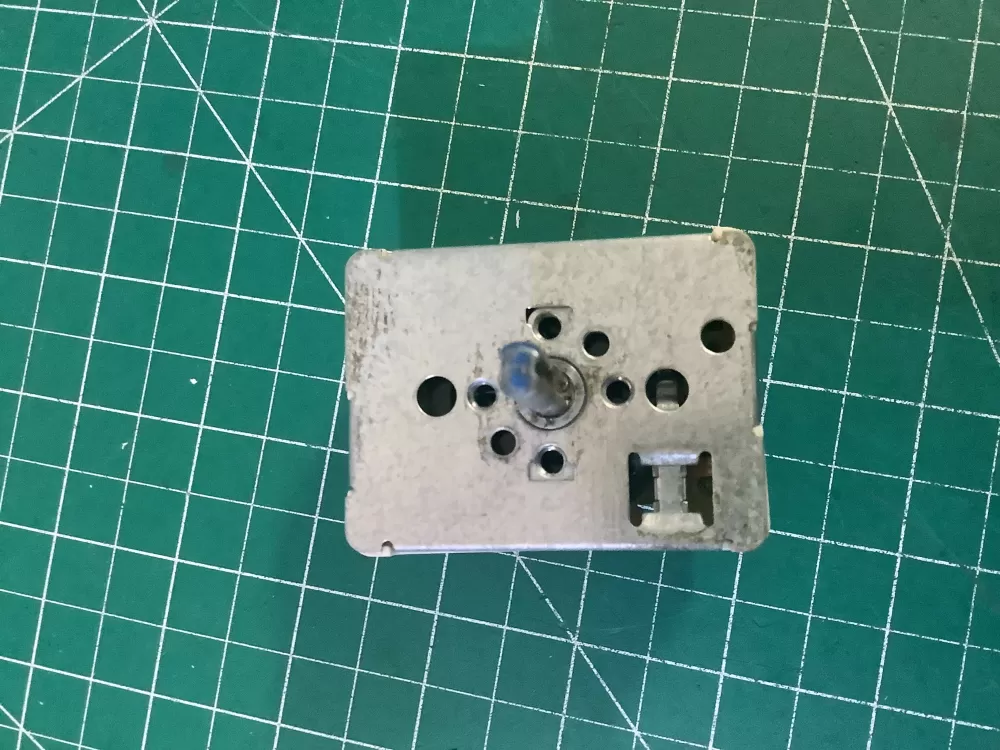 GE Kenmore 164D1816P05 Range Surface Burner Switch  AZ199235 | SL160