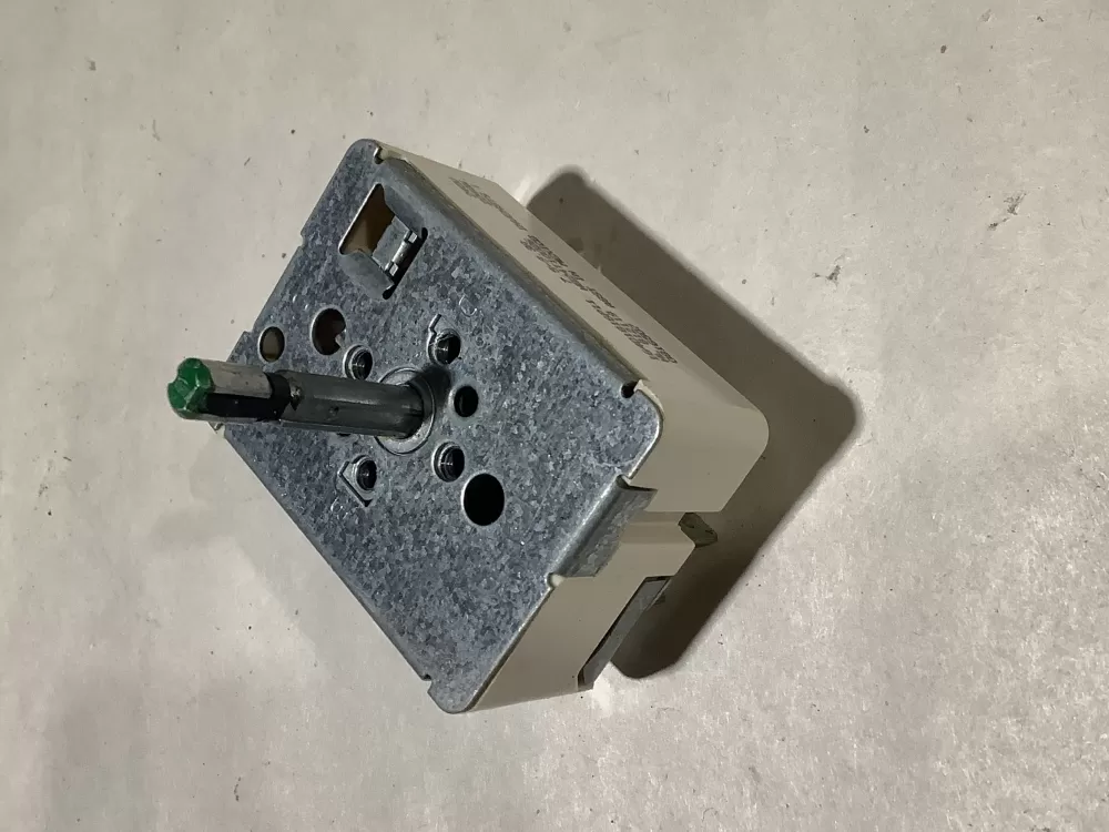 GE Kenmore WB24T10026 Range Switch AZ105043 | Sl7