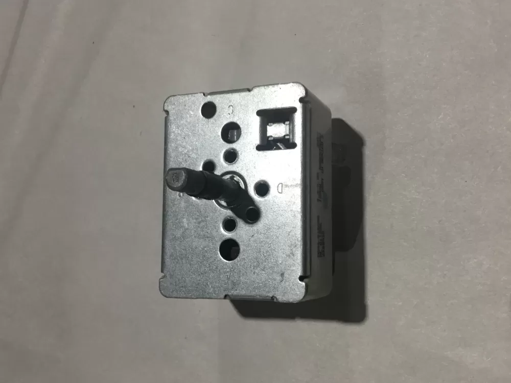 Samsung DG44 01009B Range Control Board Switch AZ99426 | Sl98
