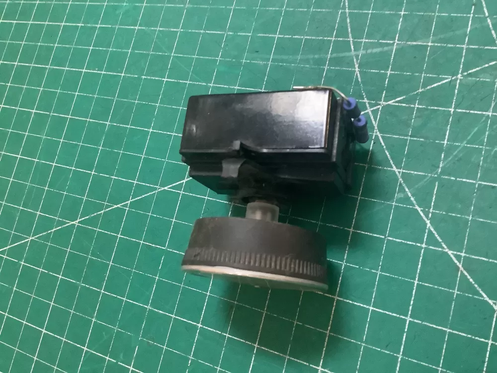 Maytag Whirlpool 8578352 Dryer Temperature Switch AZ220673 | SLA145