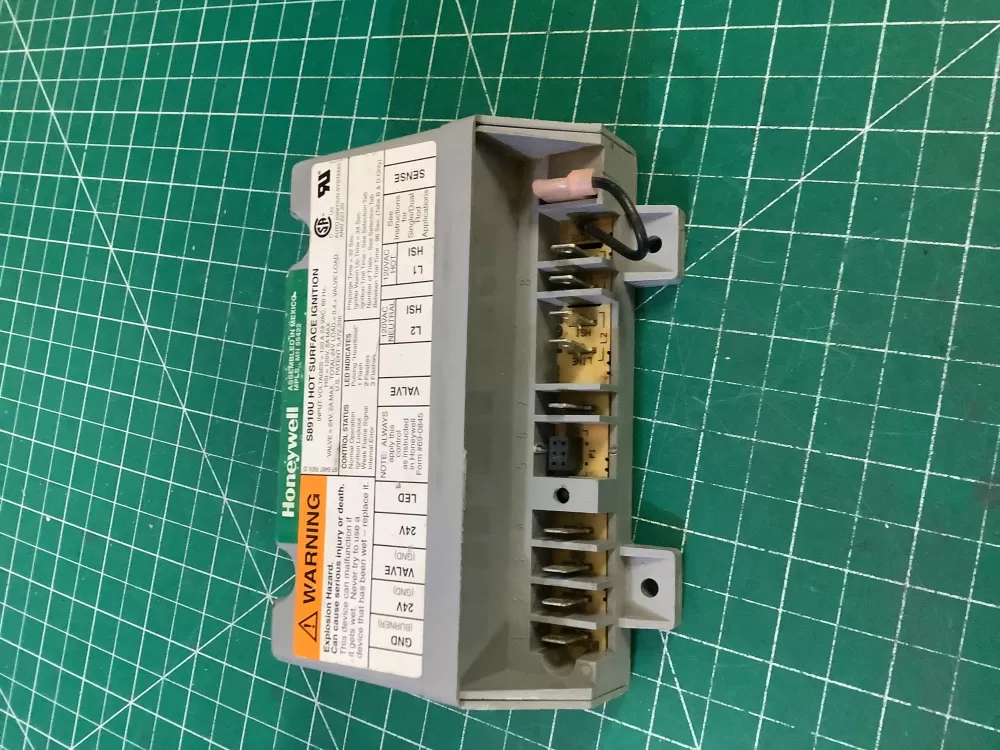S8910u Furnace Control Board Honeywell Ignition AZ194689 | NR596