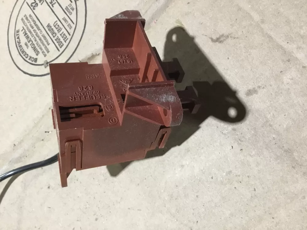 3060911 Bosch Dryer Latch / Lock