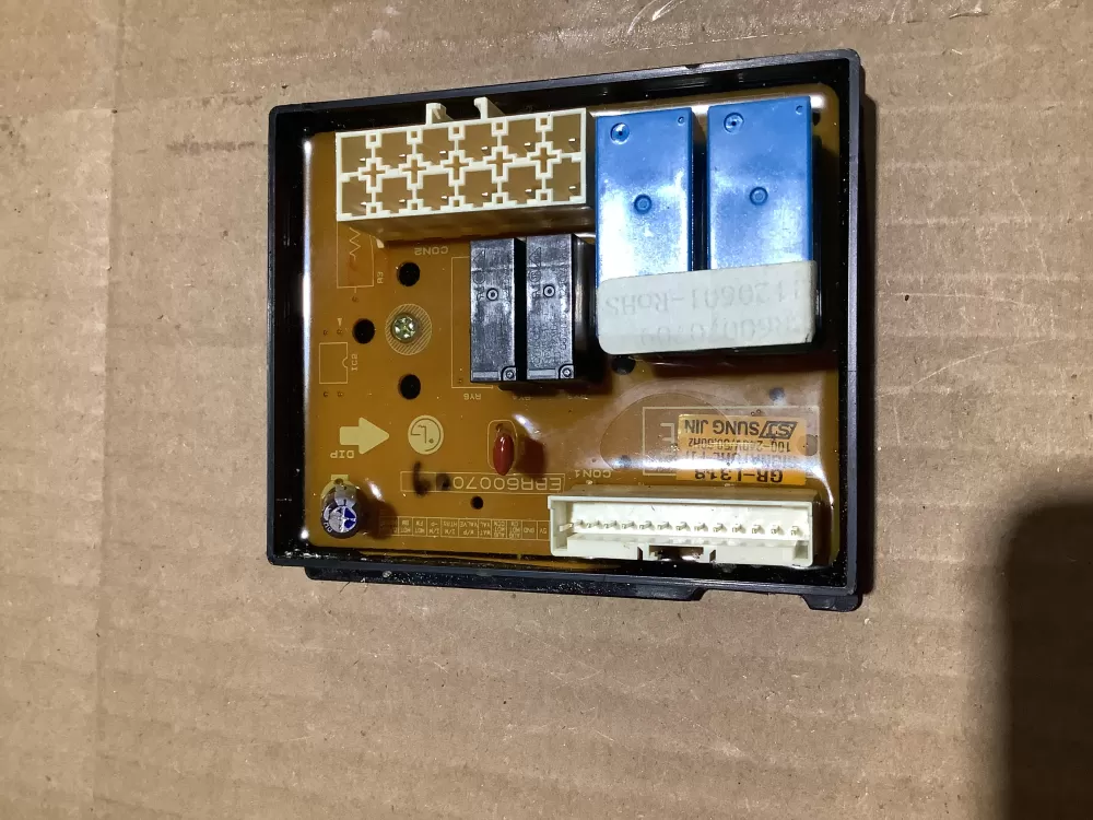 Kenmore LG EBR60070704 Refrigerator Control Board Dispenser AZ114417 | AR2129