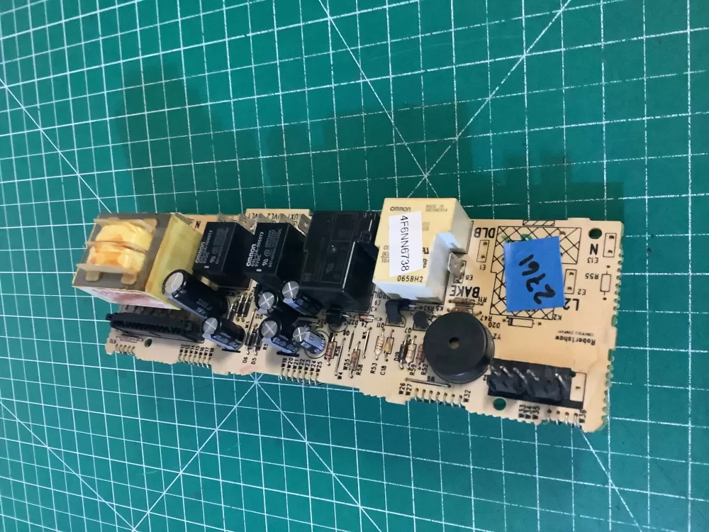  GE 4F6NN6738 Wall Oven Range Display Control Board  4F6NN6738 AZ210174 | NR2761
