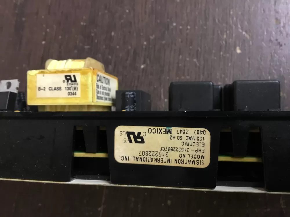 Frigidaire 316222807E Range Control Board AZ16131 | NR221