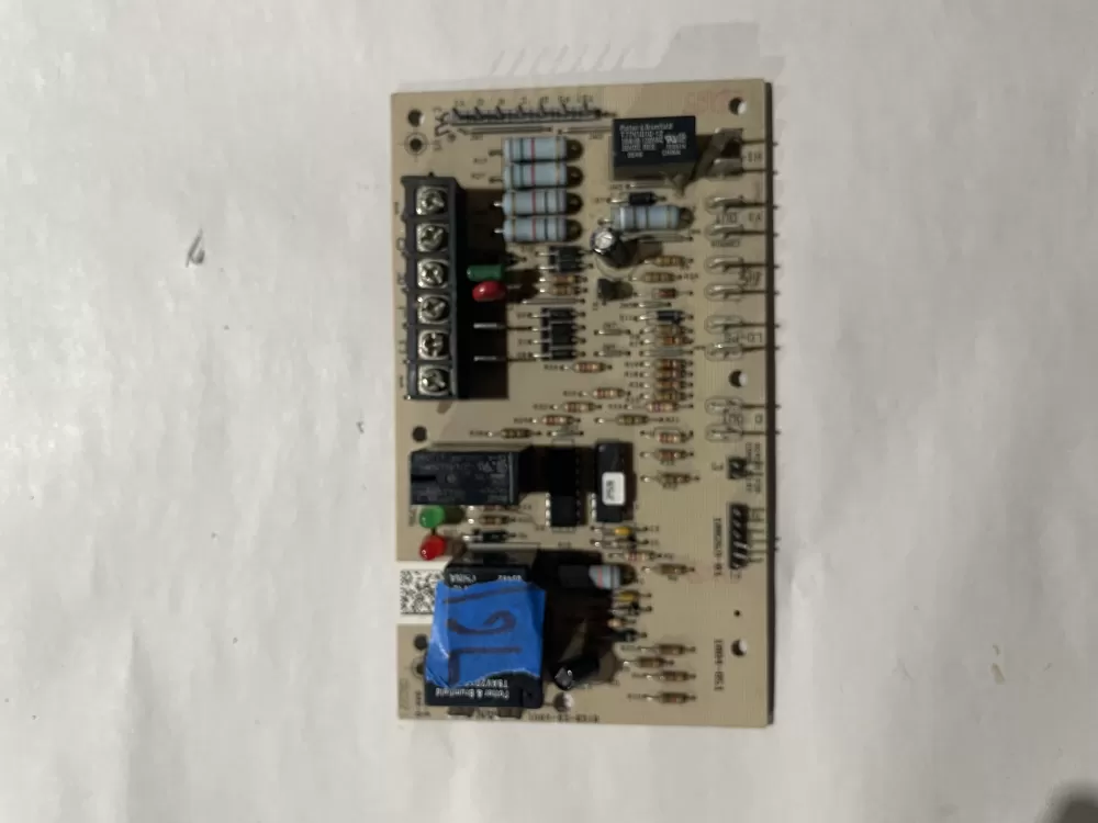 Lennox Armstrong 100269-01 1084-851 1084-83-851B Control Board AZ198570 | KM76