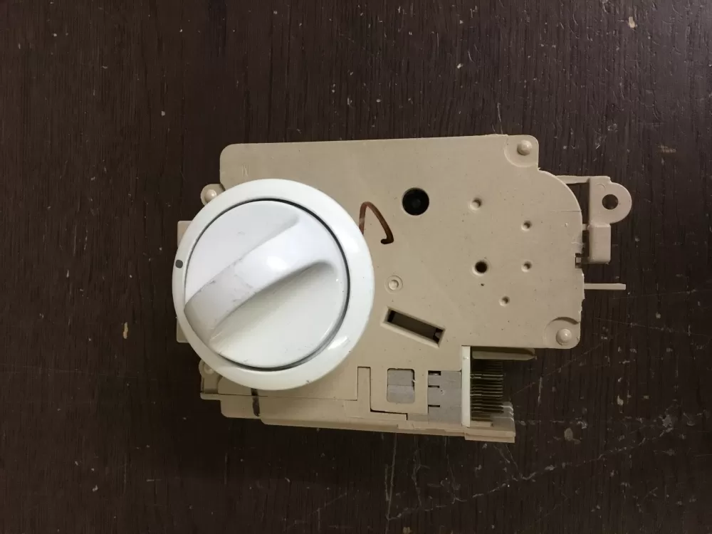Frigidaire  GE  Kenmore 131758600B Washer Timer
