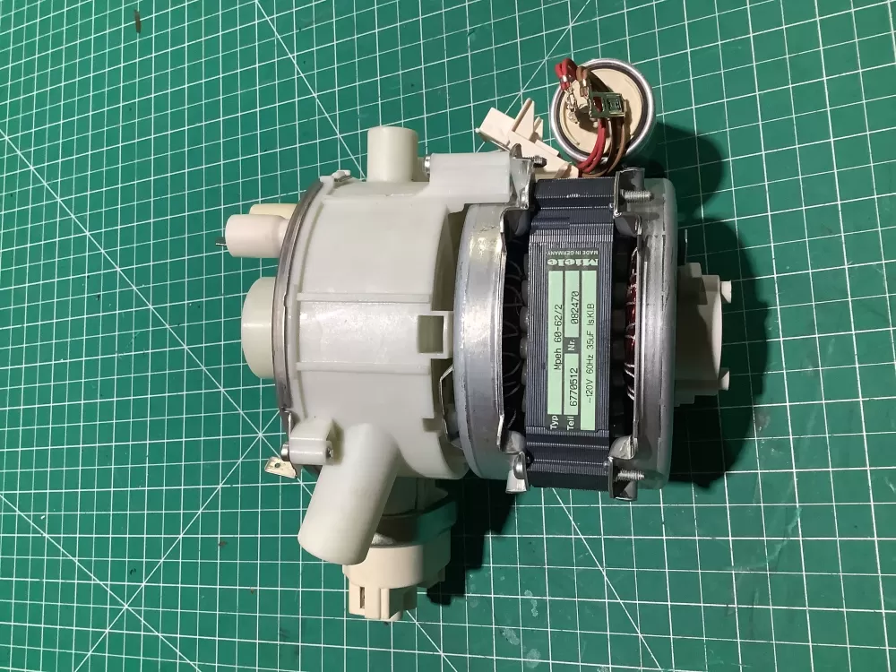 Miele 6770512 Dishwasher Circulation Pump Motor AZ134033 | SL246