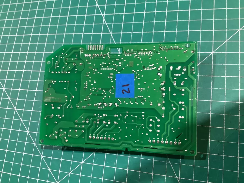Whirlpool Maytag W10547719 Refrigerator Control Board AZ153105 | NR21