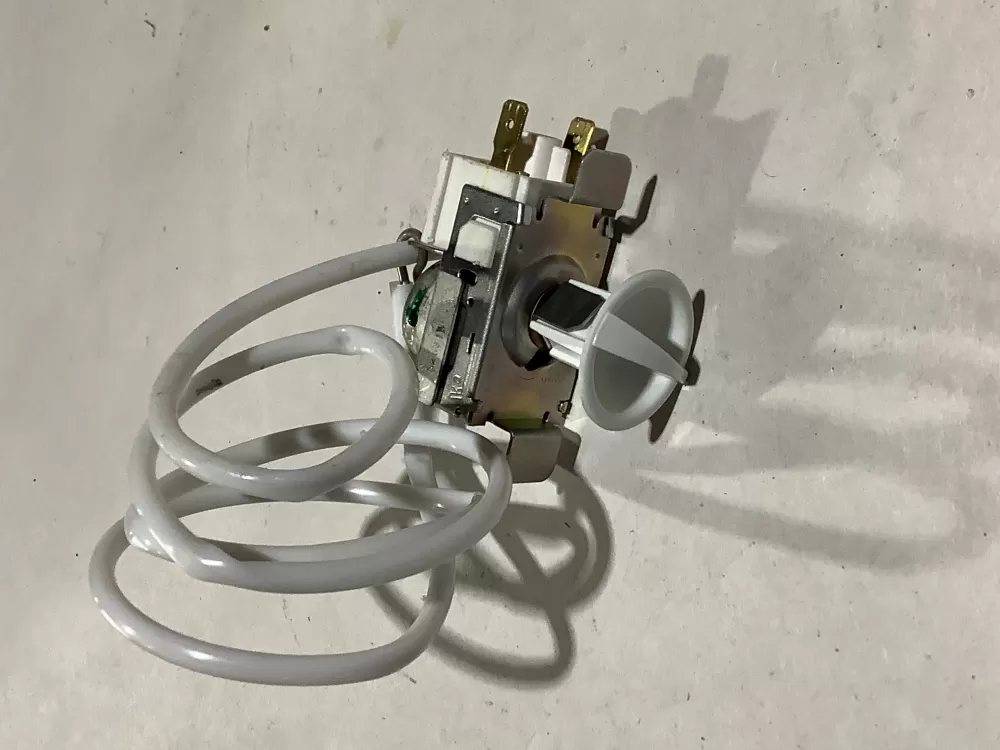 Westinghouse PS8769007 Thermostat Cold Control AZ110997 | Sl138
