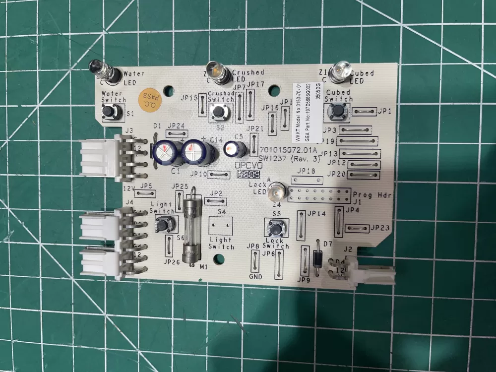 GE 197D5686G002  0150-70-01 Refrigerator Control Board