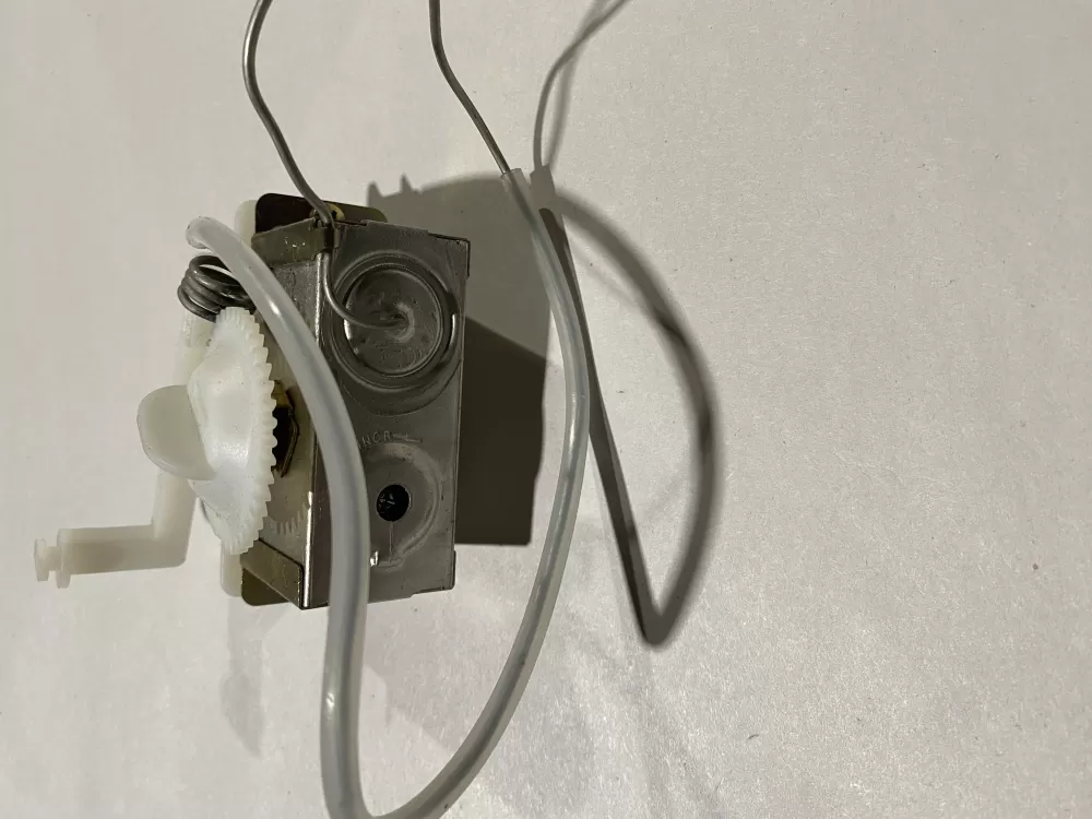 Whirlpool 2204850 Refrigerator Freezer Thermostat AZ145069 | BK2432
