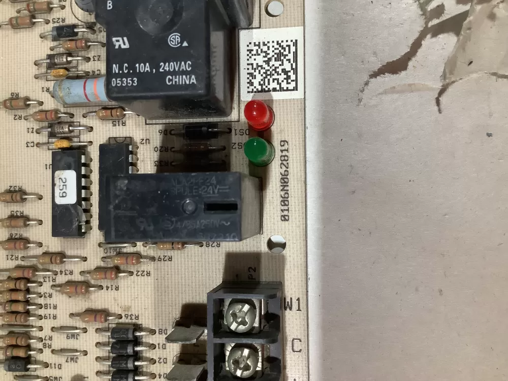 Lennox 1084-851 Furnace Control Board AZ102331 | AV1358