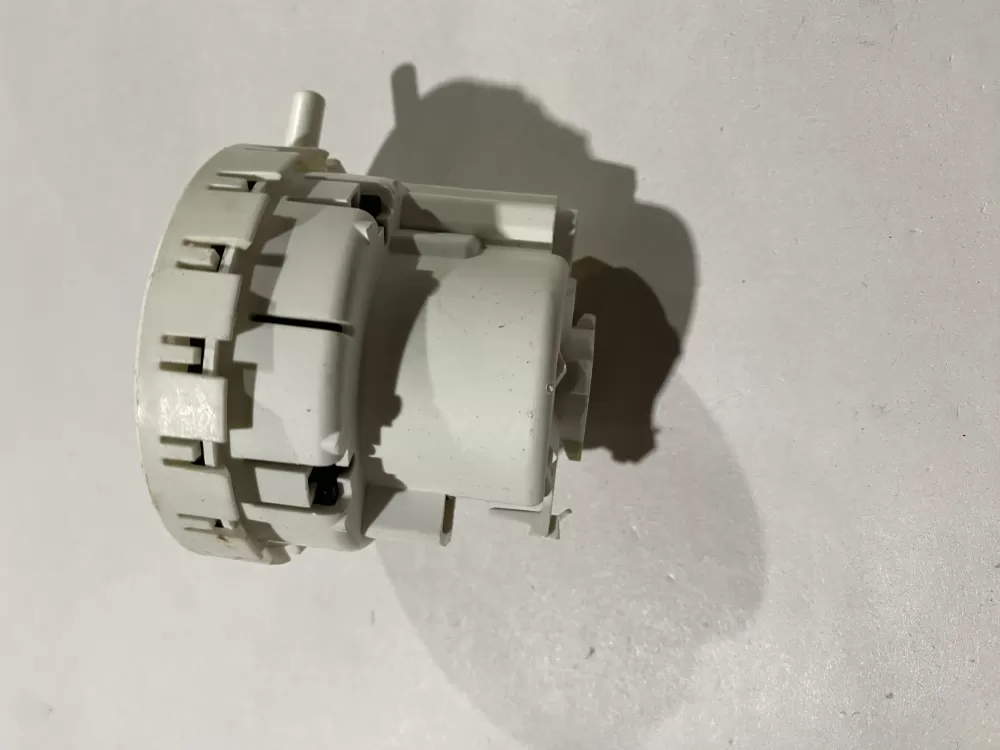 Whirlpool 8054766 Washer Water Level Pressure Switch AZ141406 | BK1675