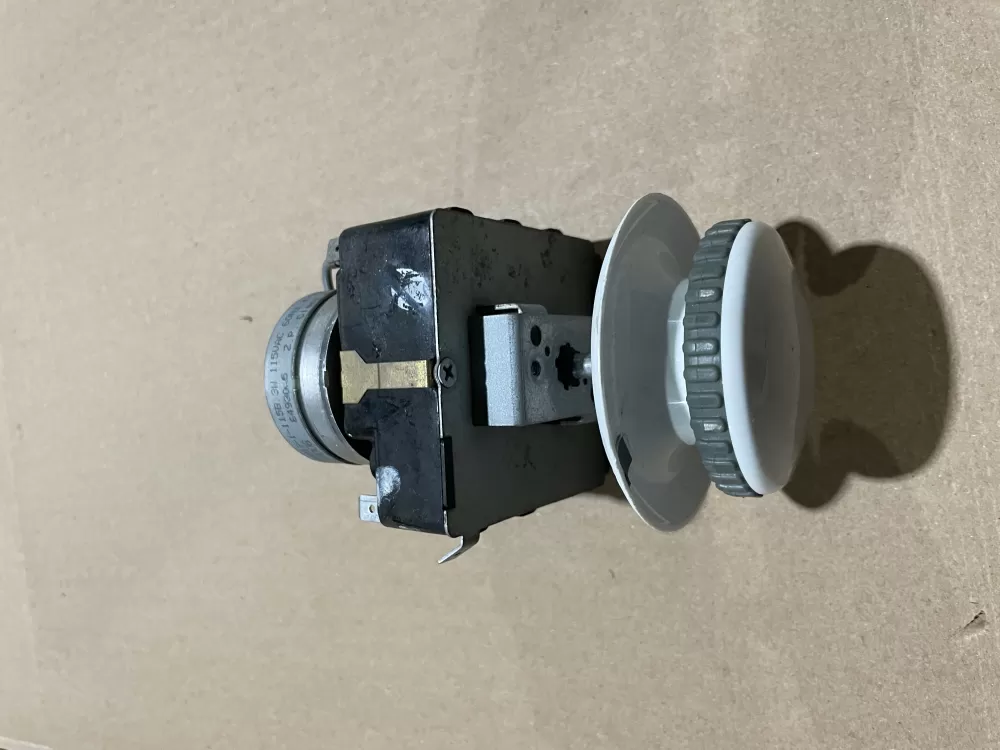Whirlpool Maytag Magic Chef Admiral 2202150 Dryer Timer AZ84685 | Wm104