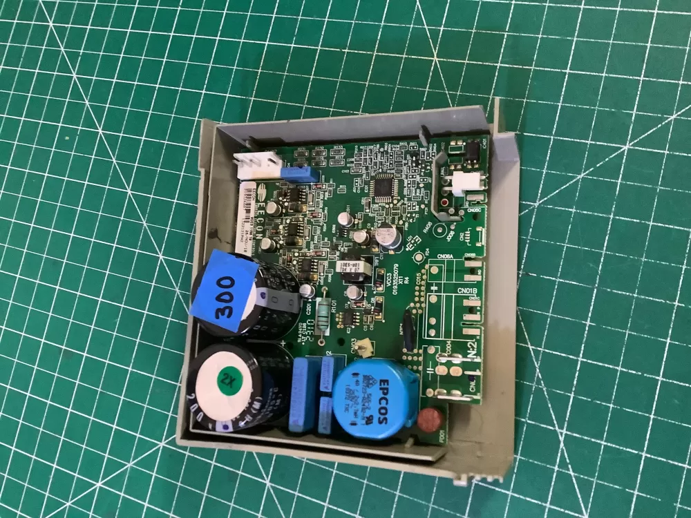 Whirlpool W1089391 Refrigerator Compressor Inverter Control AZ195002 | NR300