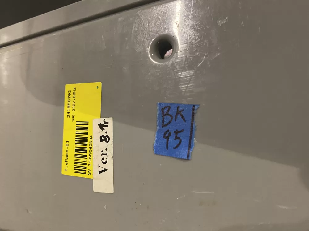 Frigidaire Electrolux AP4926683 Refrigerator Control Board AZ26209 | BK95