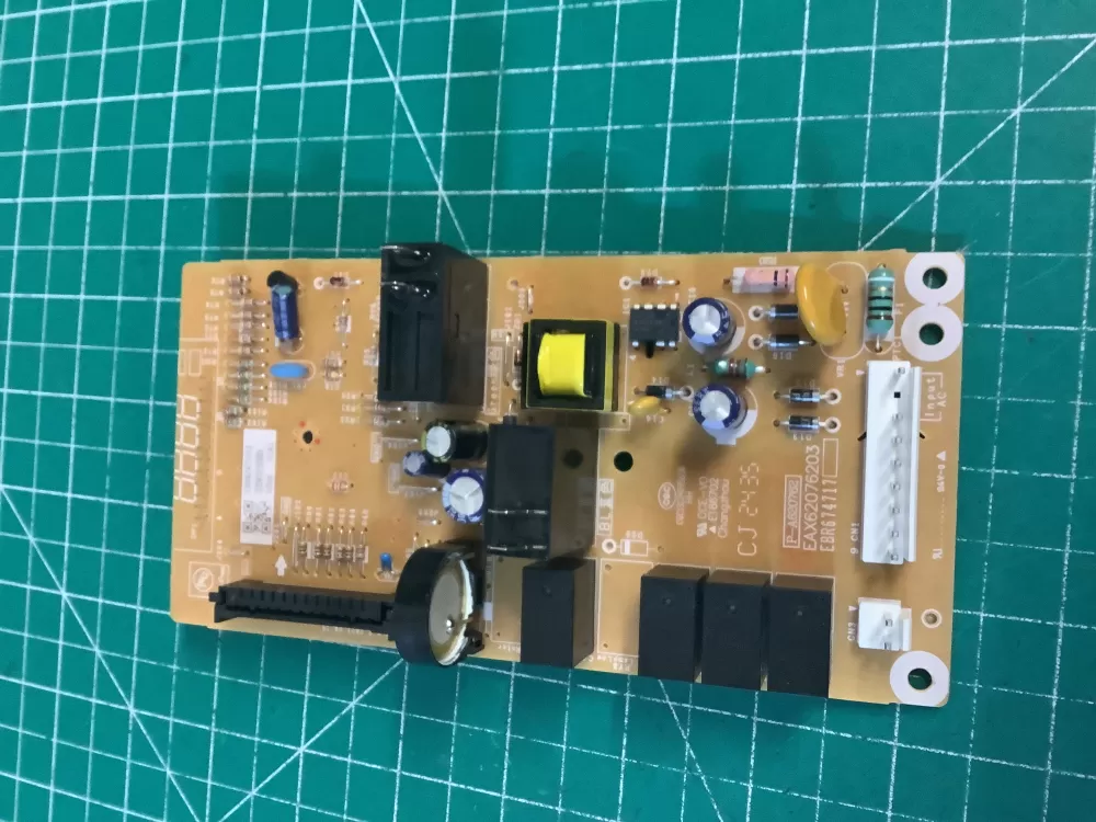 LG EBR67471713 Microwave Control Board Main AZ231632 | NR605