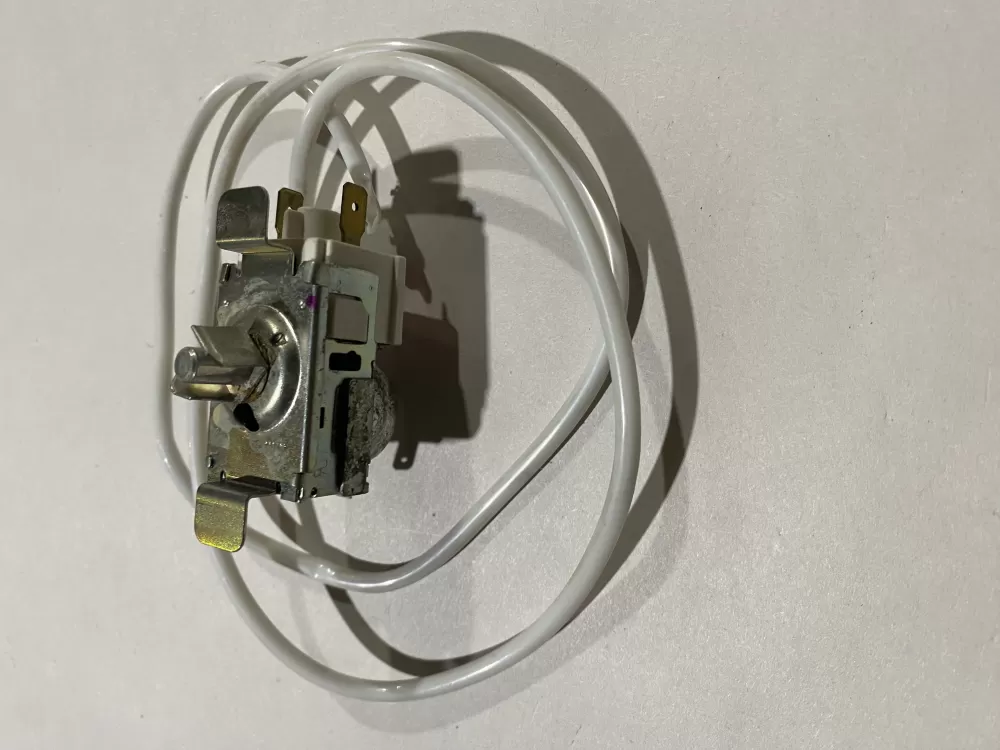 Whirlpool Maytag 450226-16 Refrigerator Thermostat AZ145228 | BK1967