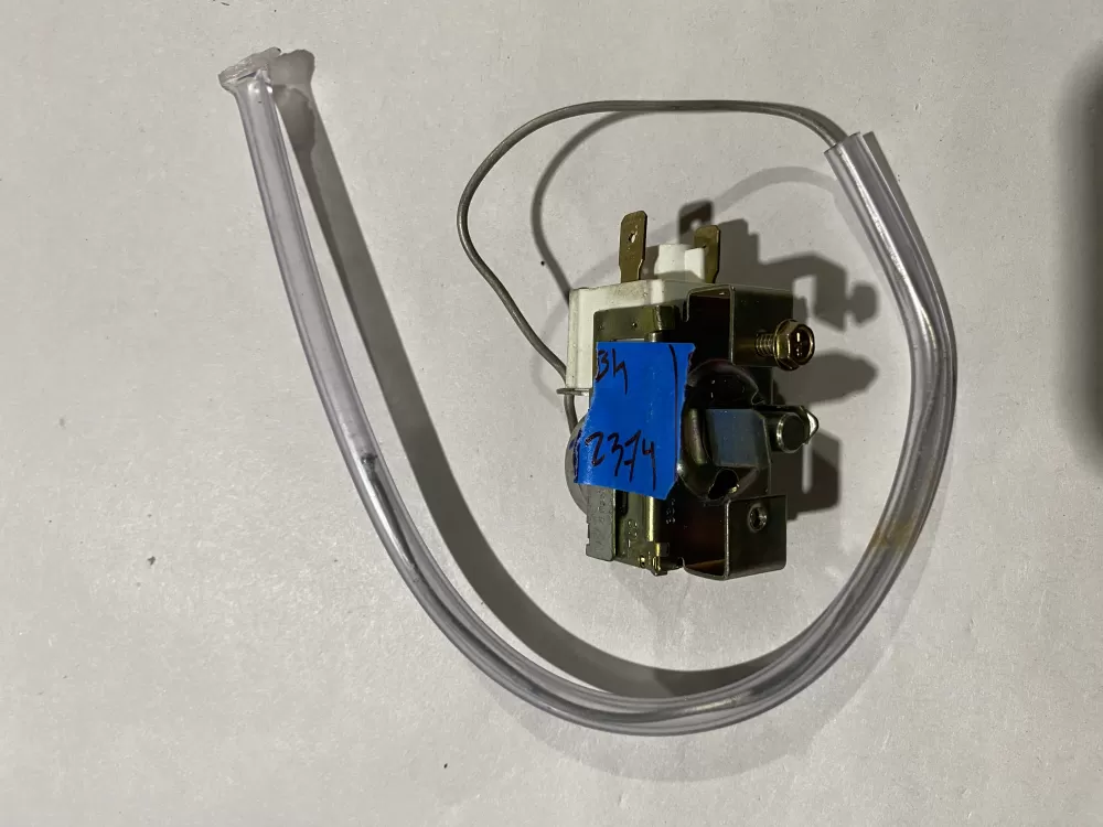 GE WR09X10033 Refrigerator Thermostat AZ137972 | BK2374