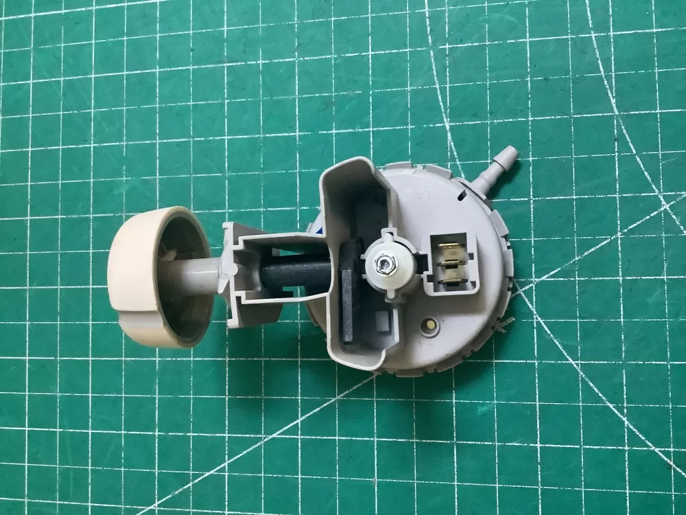 Kenmore WPW10231404 Washer Water Level Pressure Switch AZ220609 | SLA62
