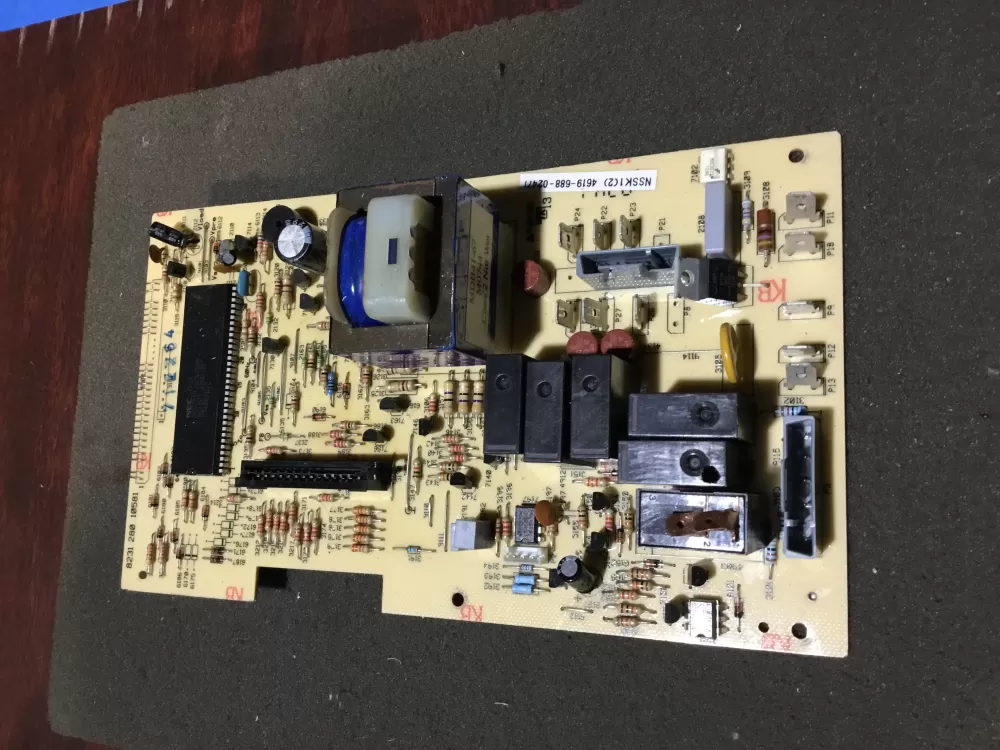 Whirlpool Maytag 4619 688 02471 Microwave Control Board AZ99485 | NR78