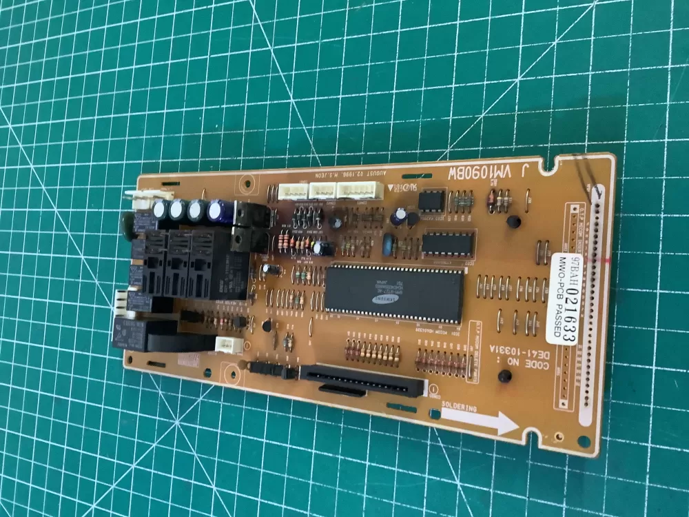 Amana Microwave DE41-10331A Control Board AZ206644 | NR1115