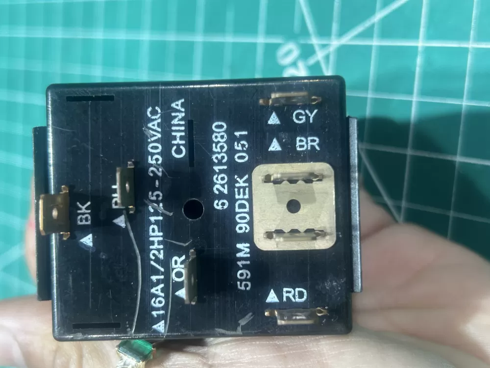 Maytag 6 2613580 Washer 213580 Control Board Switch 213580 AZ169402 | Sl122