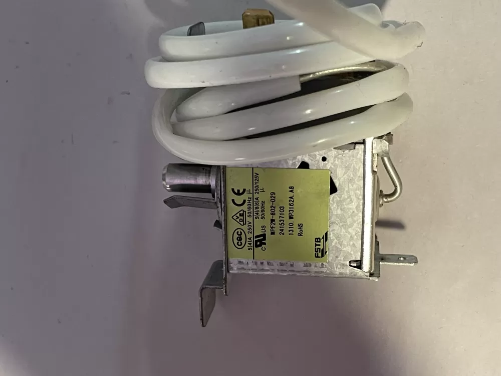 Westinghouse PS8769007 Thermostat Cold Control AZ198346 | KM2728