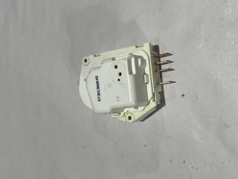 Whirlpool 2162045 WP2162045 Refrigerator WP Defrost Timer