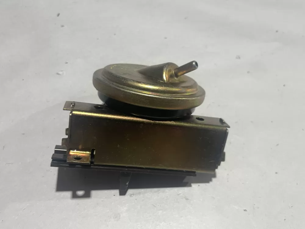 Maytag 606-0160-00 Washer Water Level Pressure Switch AZ139993 | Wm585