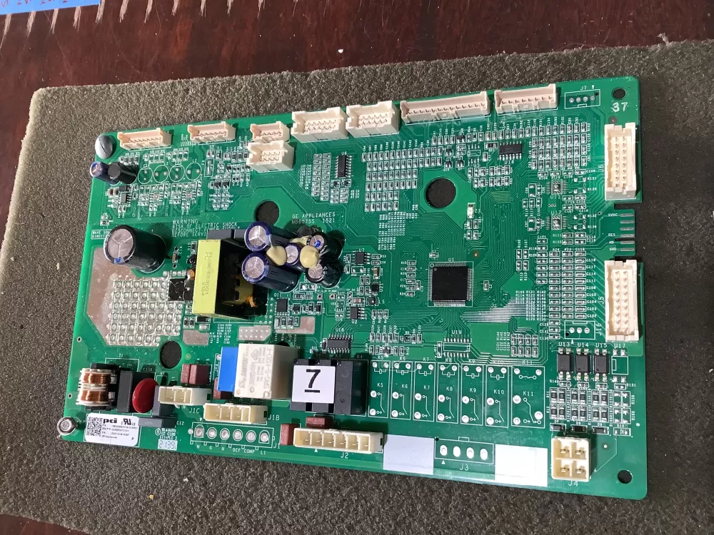 GE 239D5337G101 Refrigerator Control Board