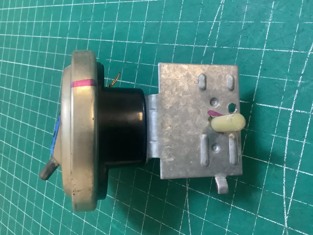 Frigidaire 134422700 Washer Water Level Pressure Switch AZ221251 | SLA70