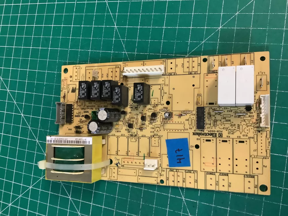 Whirlpool Electrolux Frigidaire 316443917 Range Control Board AZ232086 | NR417