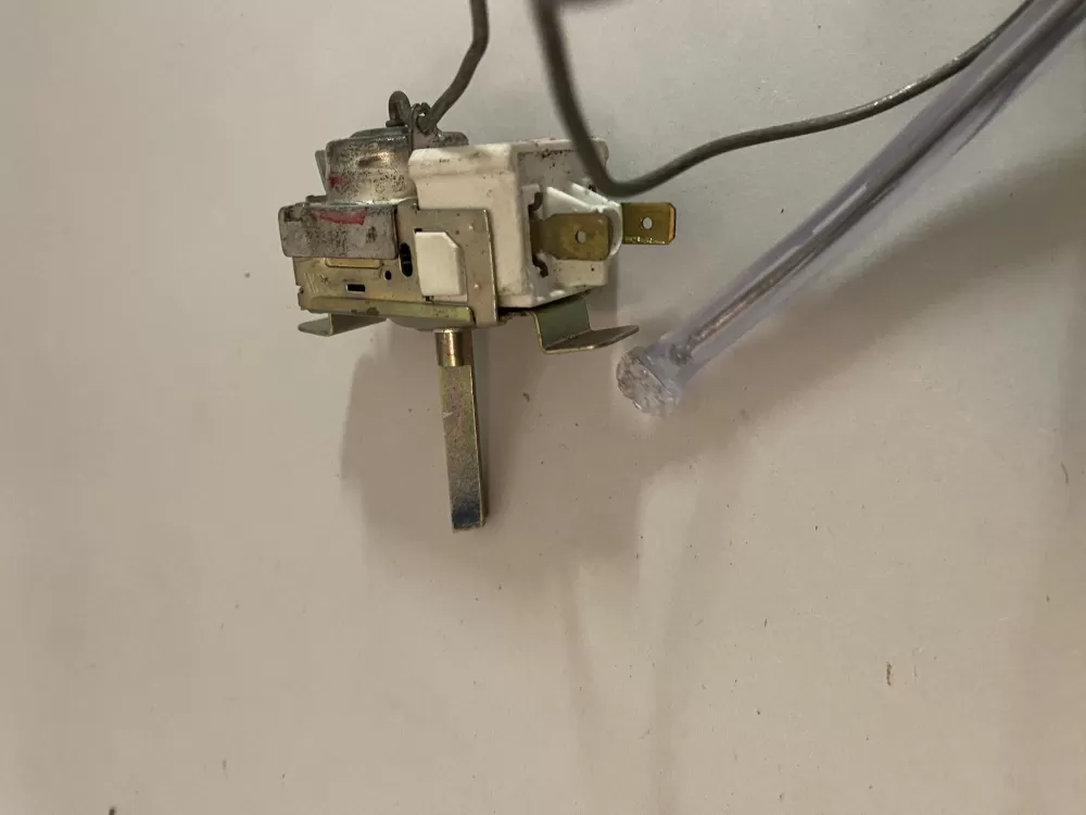 GE 197D2495-03 Refrigerator Cold Control Thermostat AZ123340 | BK2250