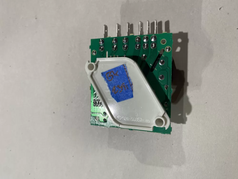 Whirlpool Maytag KitchenAid Refrigerator Control Board Defrost AZ142206 | BK2391
