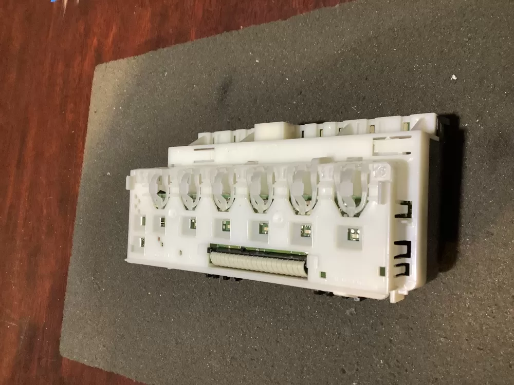 Bosch 9000397593  5WK57857 Timer Part #